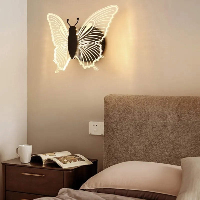aplique LED em acrílico preto em forma de borboleta