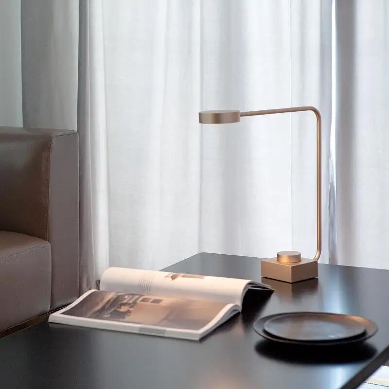 Candeeiro de mesa de leitura minimalista pós-moderno nórdico