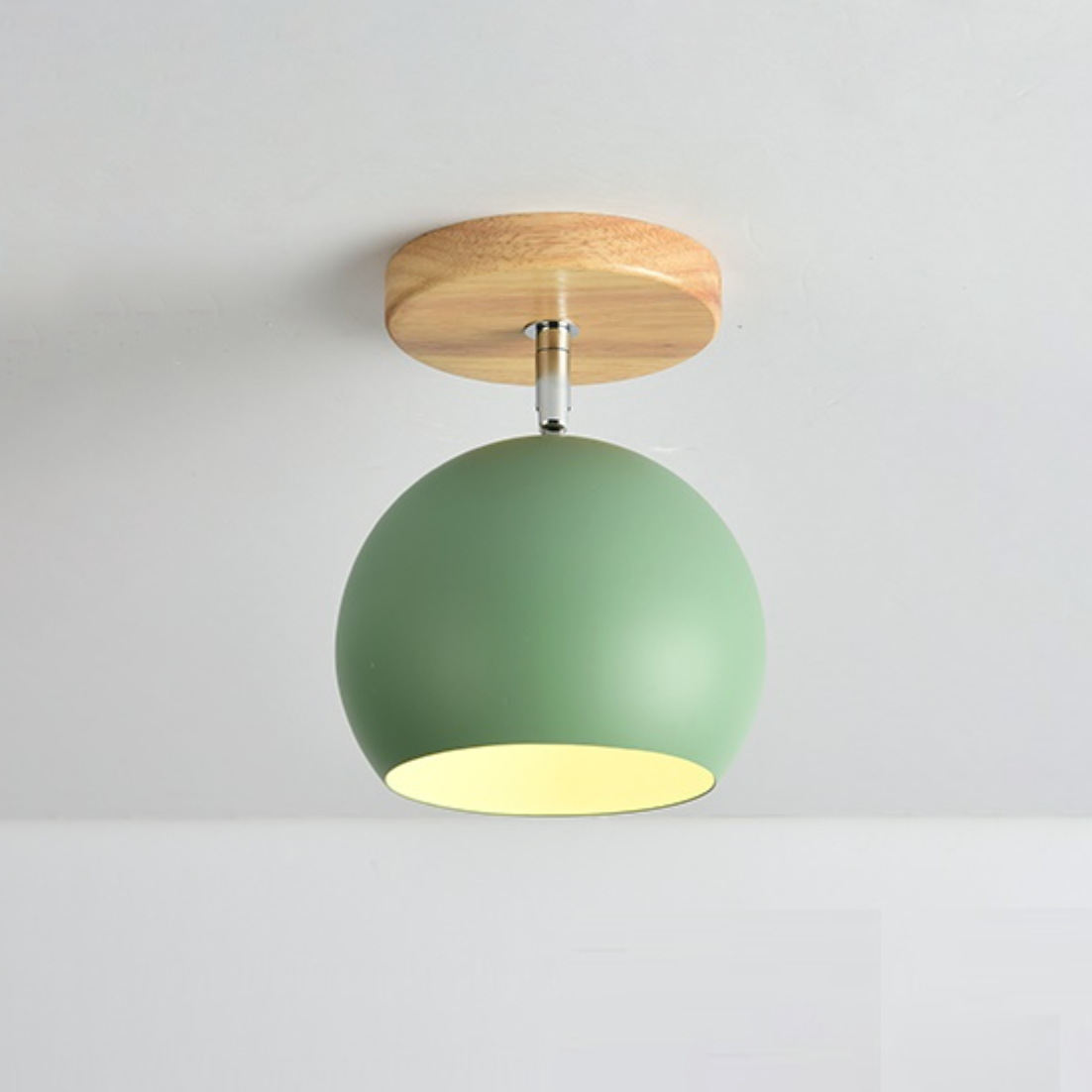 Aplique LED em madeira e bola de metal colorida ajustável