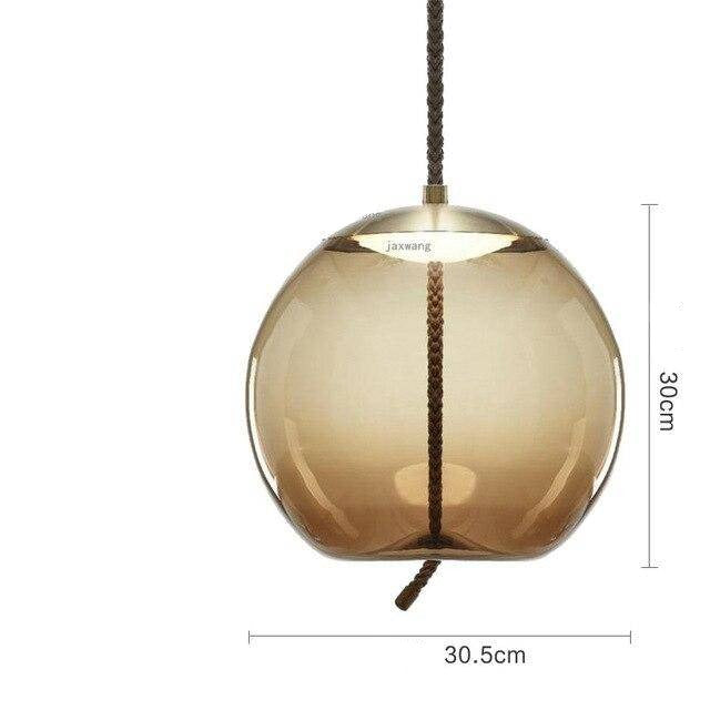 Luminária pendente de design escandinavo em vidro fumê e corda