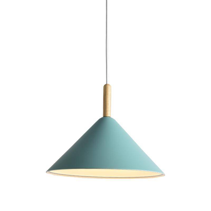 Luminária pendente LED de design cônico em madeira e metal de cor nórdica