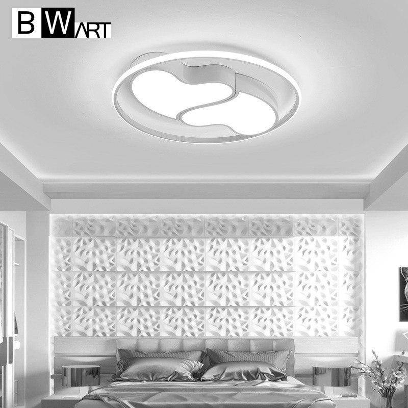 Luz de teto com design LED de corações circulados em preto e branco Bwart