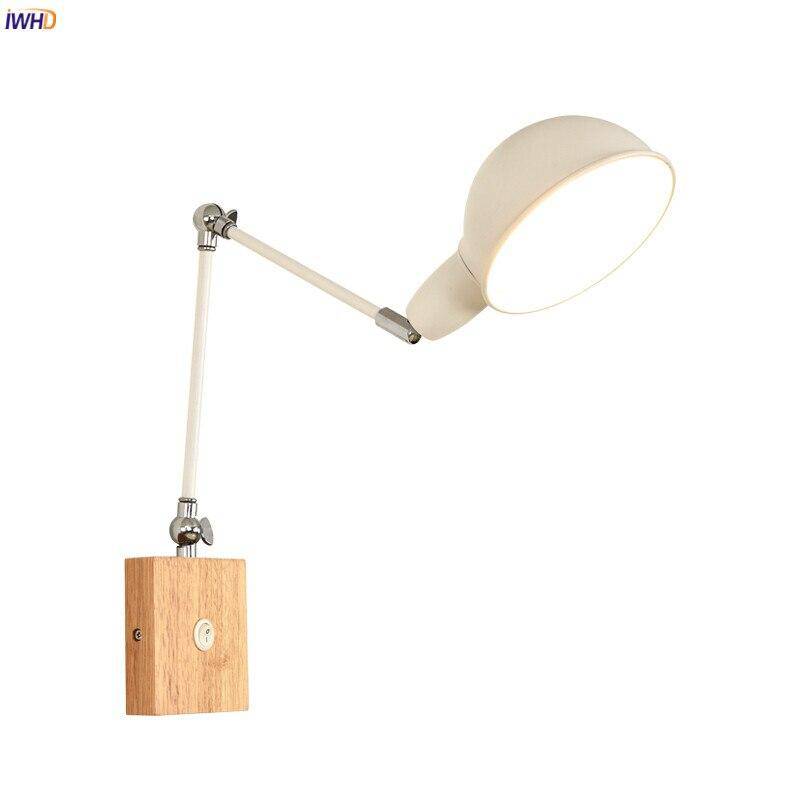 Aplique LED com braço articulado em metal e madeira